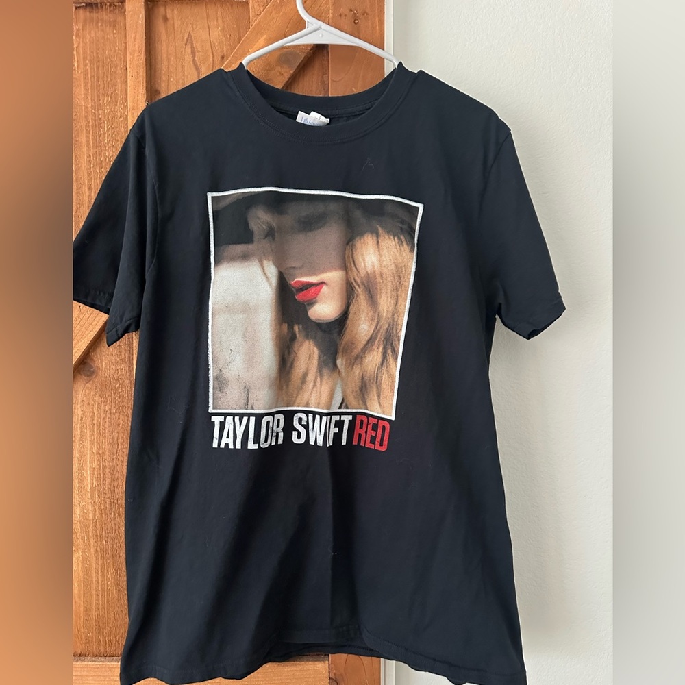 Taylor Swift Red Tour Concert Tee